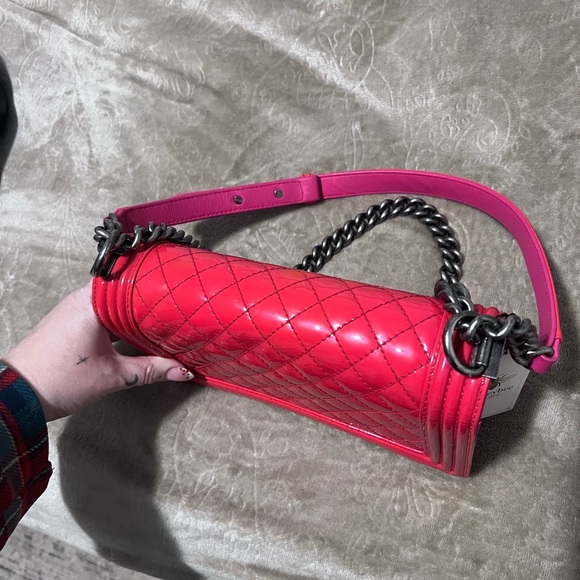 Chanel Quilted Patent Leather Boy Bag - Picture 15 of 15